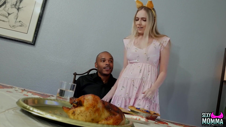 Sexy Momma XXX: Styvmamma och styvdotter Thanksgiving behandlar!