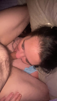 Pada suatu waktu aku benjik blowjob ...