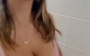 I am Freya Stude: Sprchování nikdy nebylo tak zábavné. Přijďte se podívat, jak debutuji...
