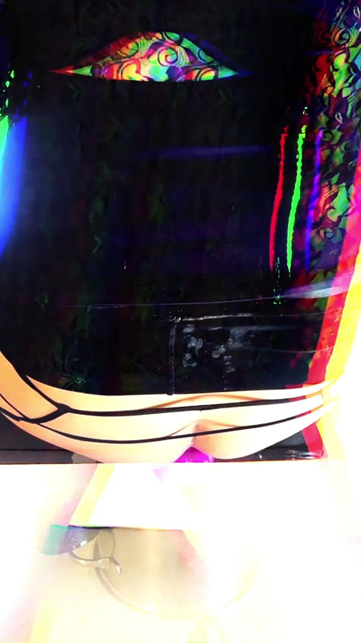 kandiKane: La sissyslut kandi trance dance video musicale