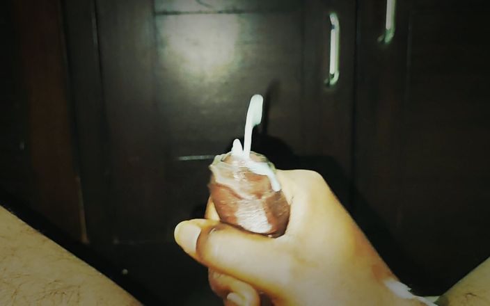 Sex art straight: Crot di dalam memek wanita sange.. Orang yang membutuhkannya jauh...