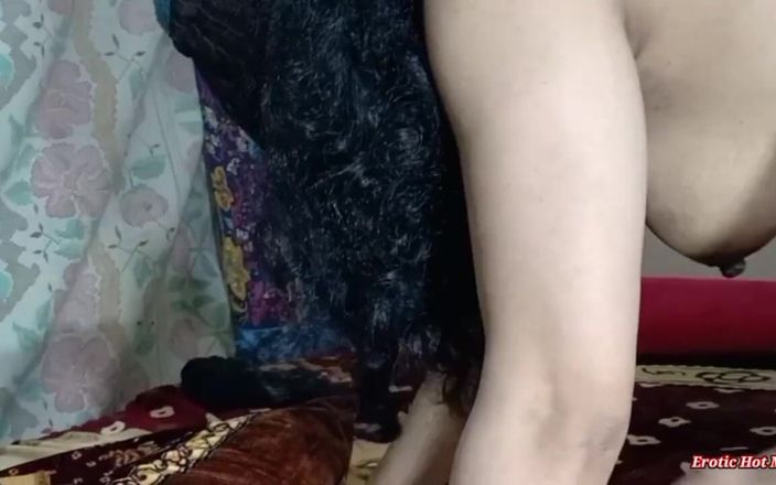 Desi Pub: Indiancă bhabhi pakistaneză futută anal