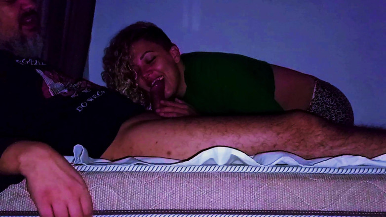 Victor SweetCoupleStories: Aşıklar şehvetle seks yapıyor ve orgazm oluyor