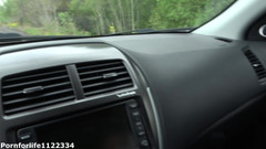 Pornforlife1122334: 차에서 스팽크하고 손가락으로 때리는 달콤한 히치하이커 소녀