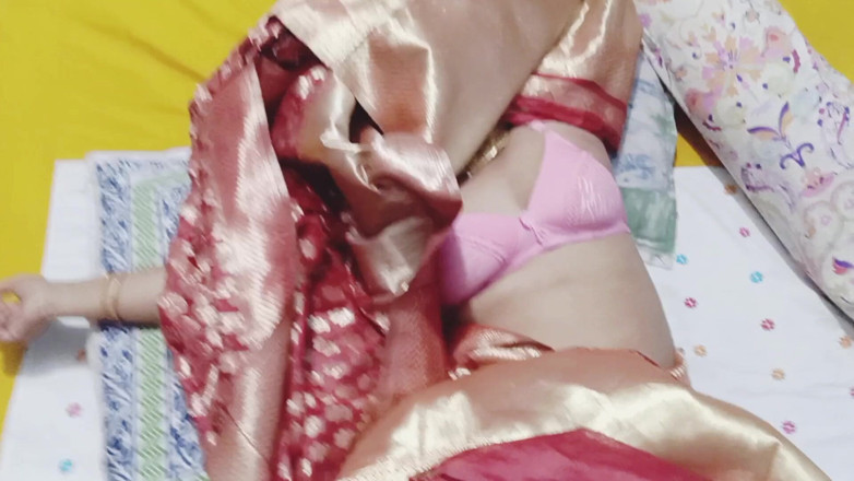 Sumahomesex: 사무실에서 일하는 친구의 마누라를 따먹어