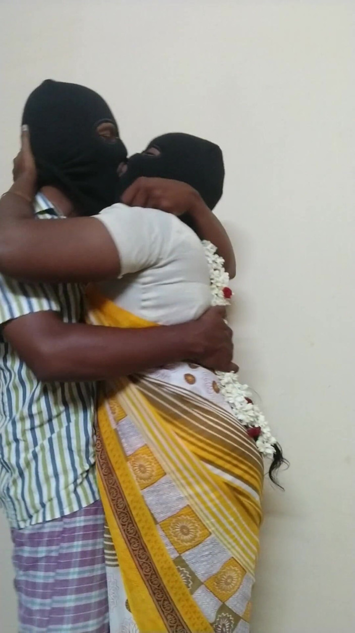 Saranya: Follada romántica con el hermanastro del marido