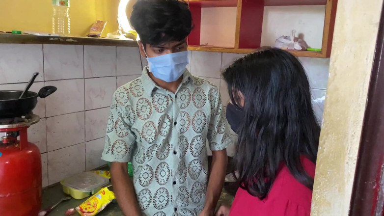 Indian Teen Girl's: Napalona indyjska Bhabhi ostro zerżnięta przez przyjaciela męża