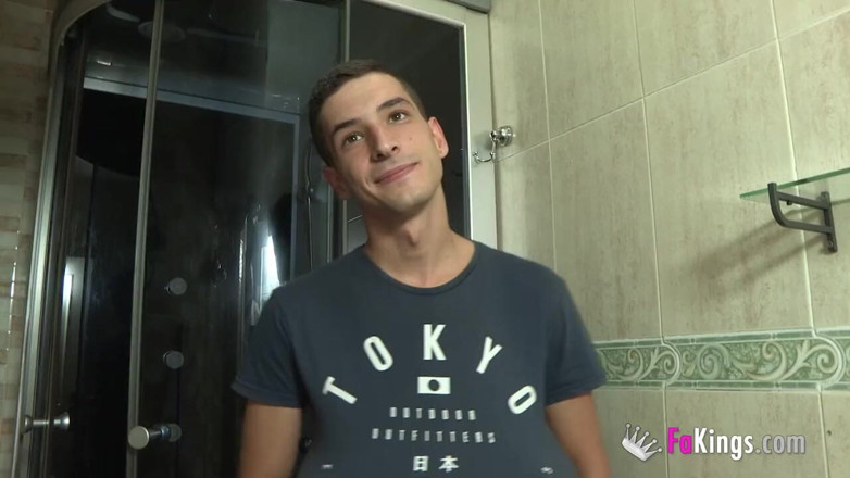 FAKings: Витівка новачка: вона жорстко відтрахала б огидного старого!