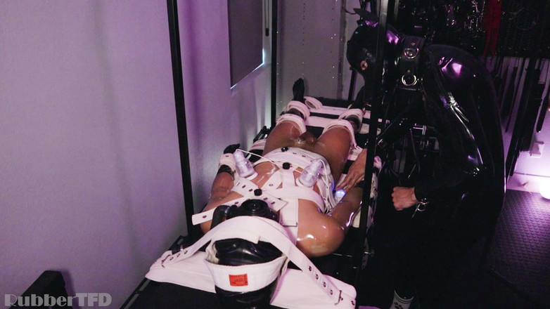 RubberTFD: Sala de juegos de goma revisitada