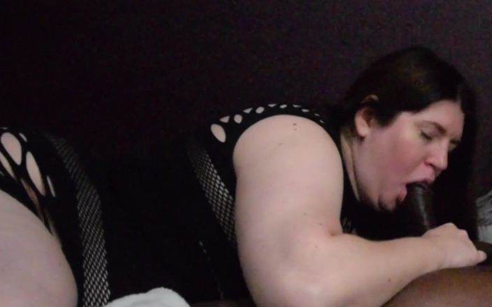 TrotzillaTheGod: Slobbing na tvrdém černém ptákovi
