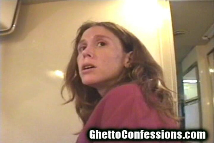Ghetto Confessions: Трахнутая в задницу беременная шлюха в анал в Хуе тоже сосет хороший хуй!