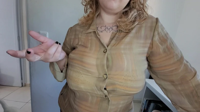 alucidfever: Učitelka s obrovskými kozami vás kolíkuje pro lepší známky