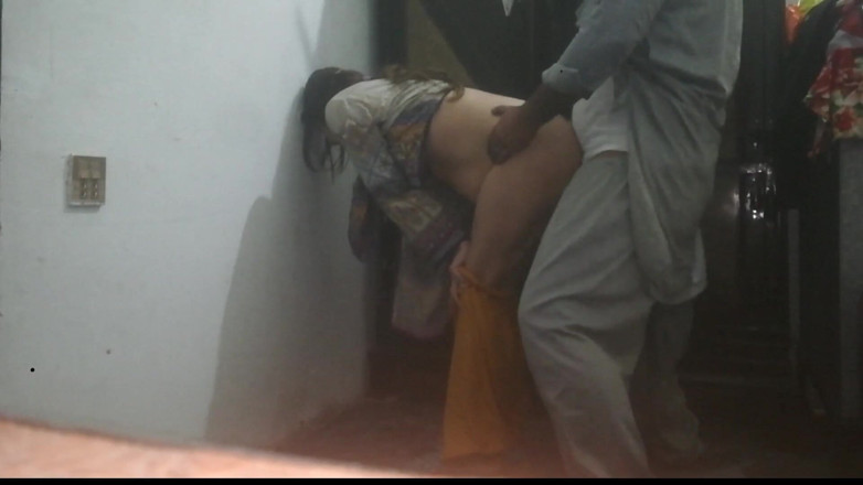 desi boy 418: Wife's stepsister fuck on her home