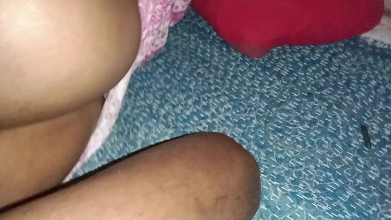 Sexy juli: vesnický bhabhi sex