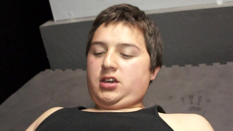 SEXUAL SIN GAY: Twinks más caliente, escena 4: dos amigos twink se follan duro...