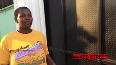 Naked Street: Ebony Klitoris, Sát na ulici