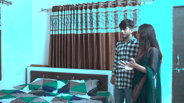Dosttana: Bahut Khubsurat Indian Bhabhi Apne Devar Ko Room per Bulaya...