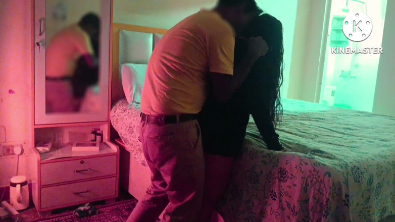 Ankita10000: Una Splendida Donna Sposata Tradisce Con Il Suo Ex Fidanzato...