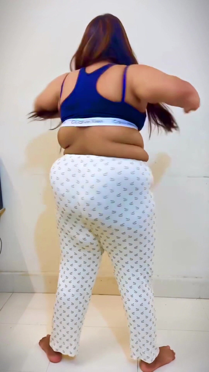 Your Boy's Cum: 인도 무슬림 18+ Abaya Hijab Niqab 아름다운 섹시한 소녀 운동과 섹스를 위해 남자를 유혹하려고하지 않는 큰 십대 핫한 소녀