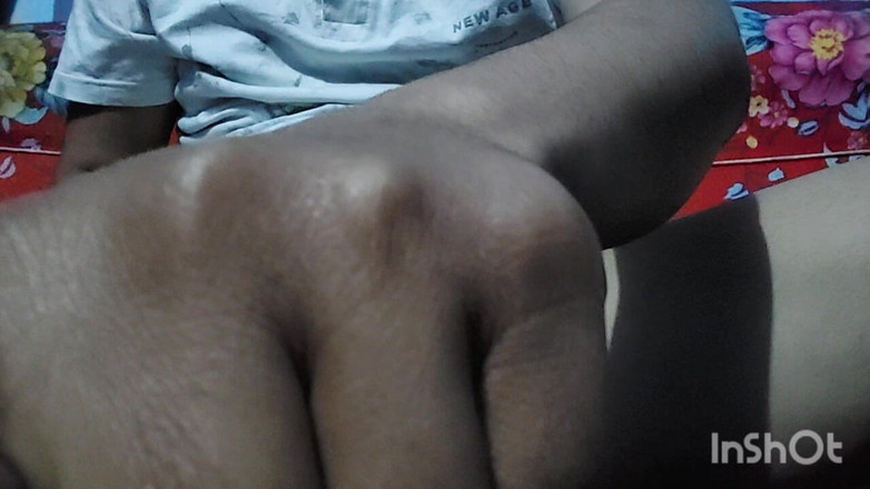 Bigcocka: Desi stor boll pojke