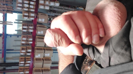 Leckerli67: Sborrata al lavoro