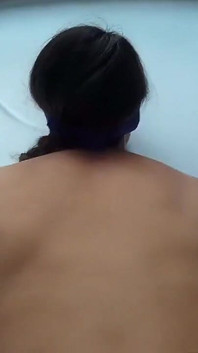 Dolce miLF viene scopata a letto