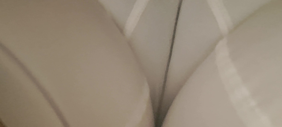 Mommy big hairy pussy: Garisan faraj MILF ditandakan di seluar dalamnya