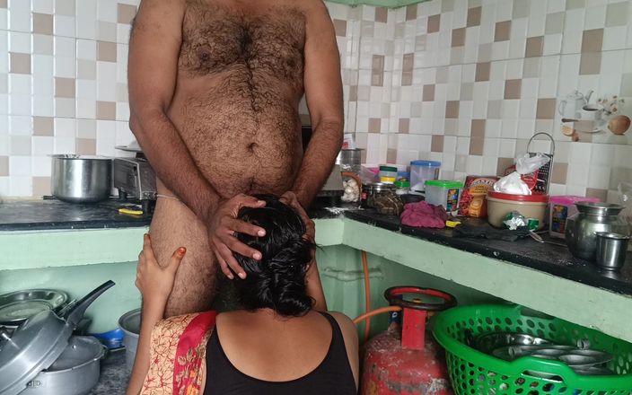 Pushpa studio: घर की पत्नी किचन में पड़ोसी को चूसती है जब पति घर में नहीं होता है