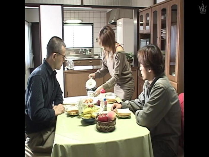 MBM3988: Чиста любов, що рухається чуттєвою драмою, яка долає різницю у віці.