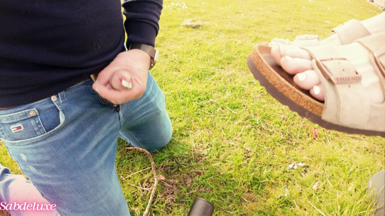 Sabdeluxe: 210 Footjob Tak Terduga