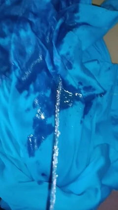 Cetim seda mijando pornô - mijando em roupa de enfermeira Salwar em um vestiário (51)