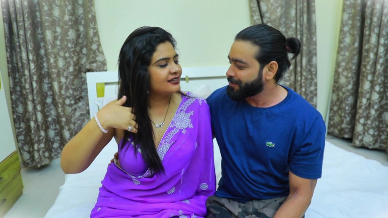 Abu: Honey Desi bhabhi trở nên hư hỏng trong saree