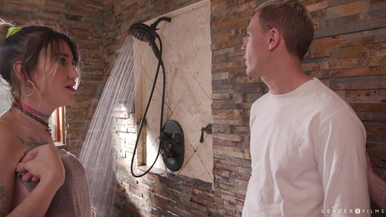 GenderX: Genderxfilms trans trappola del miele 2 - scena 2