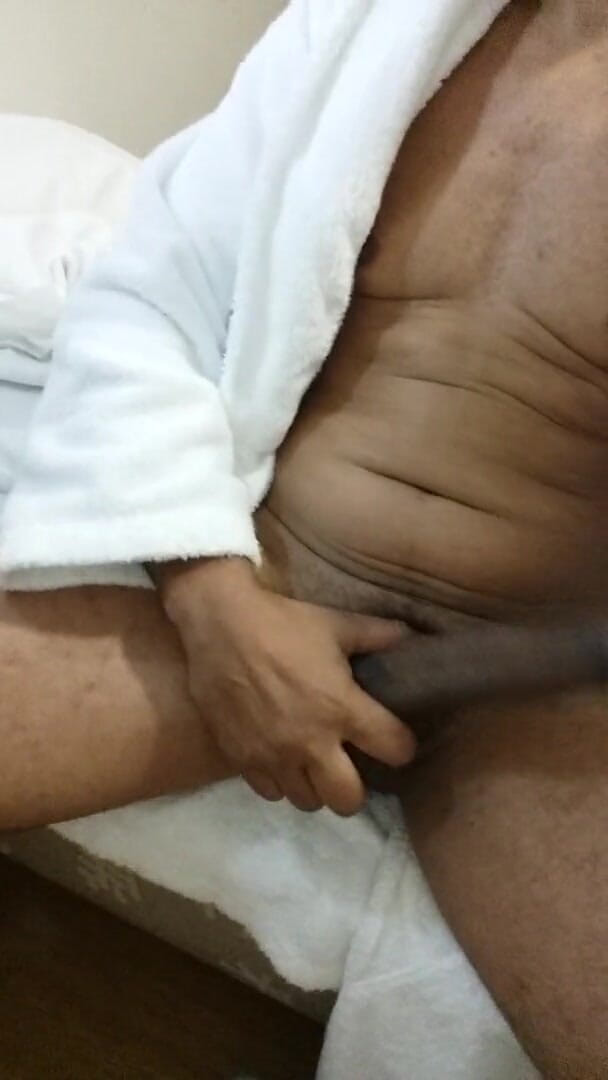 Boy top Amador: È grande e sa come darti molto piacere. vedi tutti...