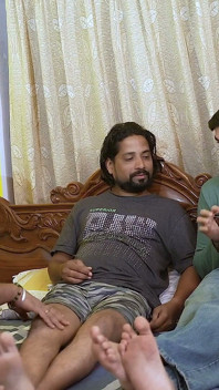 Desi Indiano Ledy Doctor's Gangbang by All Men at the Same Time (audio Hindi)