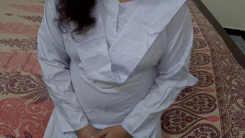 QueenbeautyQB: 大学制服を着た義理の妹を犯した