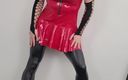 Nicole Nicolette: लाल पीवीसी मिनी पोशाक में छेड़ना, काली लेगिंग और ऊँची एड़ी के जूते