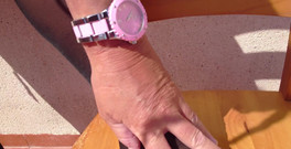 Natalie K: Hladím si punčochy se simulovanou honěním, dávám ti pokyny k...