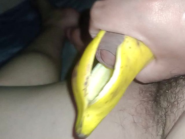 I Fuck a Banana (Dereck Luu)