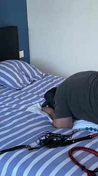 French Pegging - Bts - Un Abbonato Venuto per Essere Umiliato E Fregato Con Uno Strapon Profondo