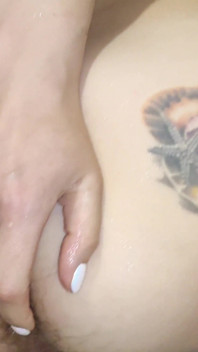Owłosione nastolatka 18+ próbuje anal po raz pierwszy pod prysznicem i cummed w jej tyłek4k