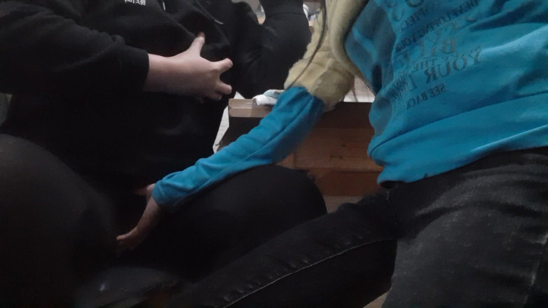 Lesbian-illusion: Мы по очереди мастурбируют друг друга и кончаем - лесбийская иллюзия