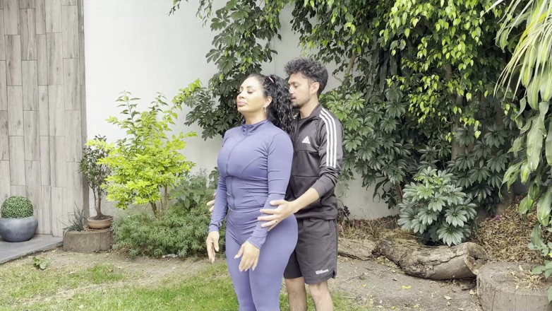 Calientehubxxx: Yoga med Gali Diva