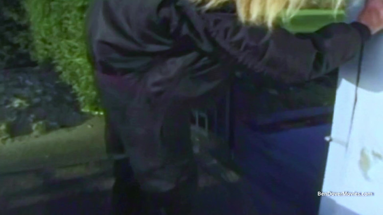 Ben Dover Movies: Oben hinten: Lucia