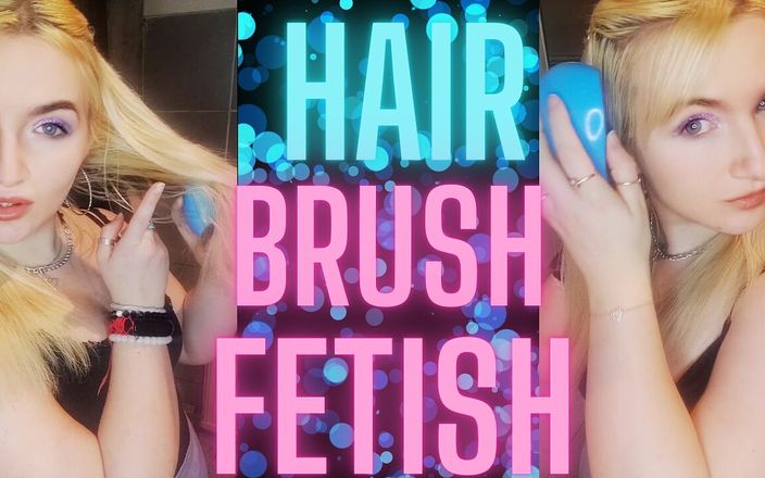 Monica Nylon: Kartáč na vlasy fetiš