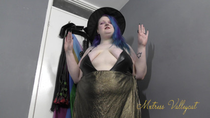 Mxtress Valleycat: Be your own big tiddy goth girlfriend