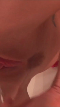 Porn casting of Caylian Curtis a whore with big velvety boobs and smooth vagina enjoys penetrating a sex toy