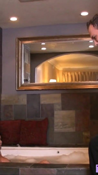 Une Bombasse Excitée Se Fait Remplir Le Trou Du Cul! Baise Vintage