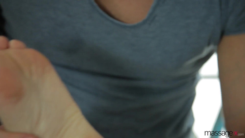 Massage X: Grosse bite pour Cloee