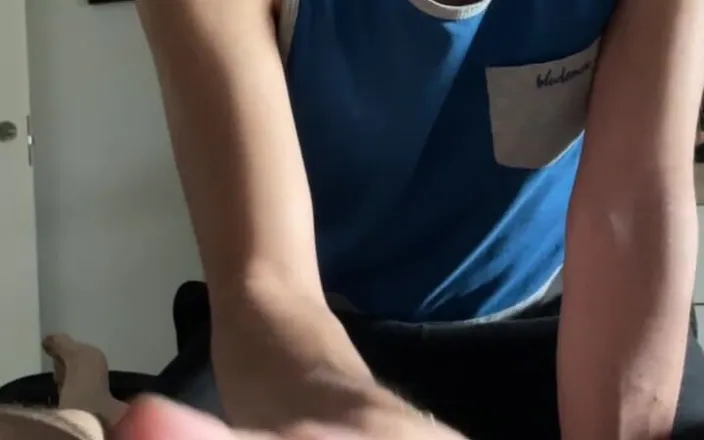 Nenesgaymers: Making My Friend Cum Sucking His Dick